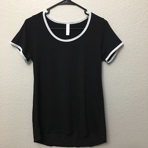 [LuLaRoe] Hi low black tee